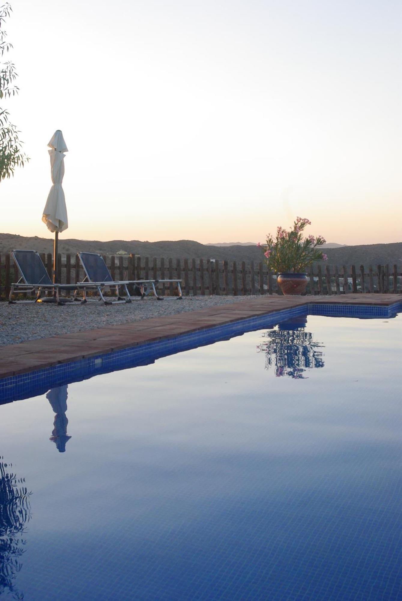 B&B Los Lujos Oria Екстериор снимка