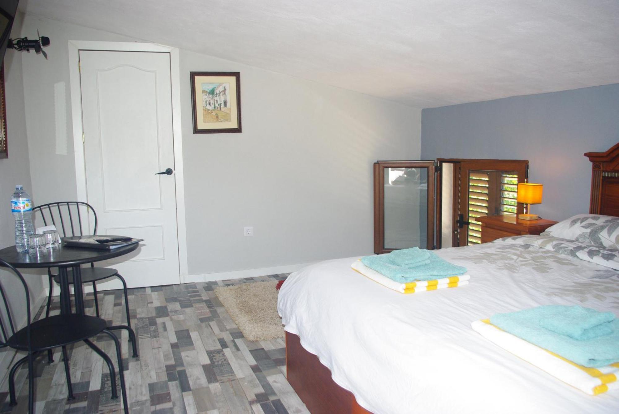 B&B Los Lujos Oria Екстериор снимка